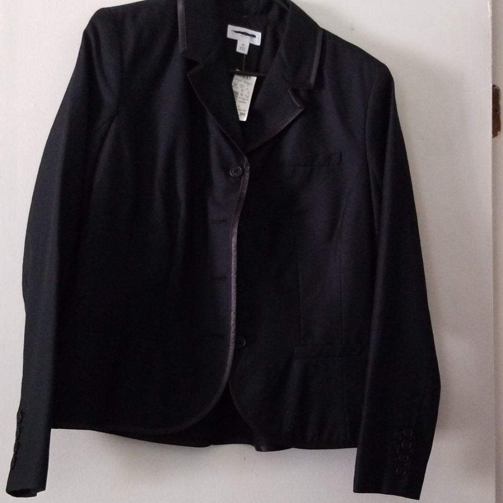 Jacket...new with tag, tuxedo type border